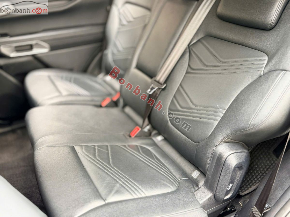 Bán ô tô Ford Everest Titanium 2.0L 4x2 AT - 2024 - xe cũ