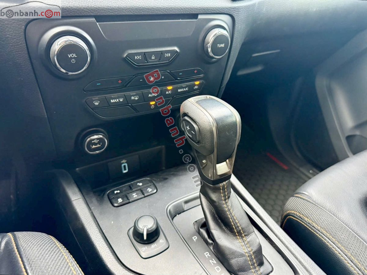 Bán ô tô Ford Ranger Wildtrak 2.0L 4x4 AT - 2020 - xe cũ