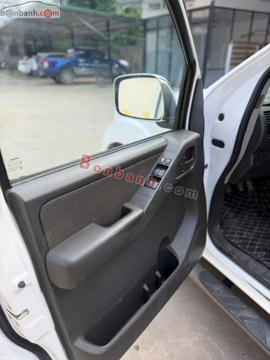 Bán ô tô Nissan Navara LE 2.5MT 4WD - 2013 - xe cũ