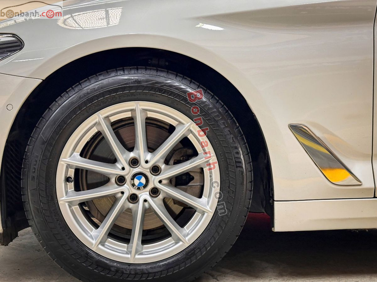 Bán ô tô BMW 5 Series 520i - 2018 - xe cũ
