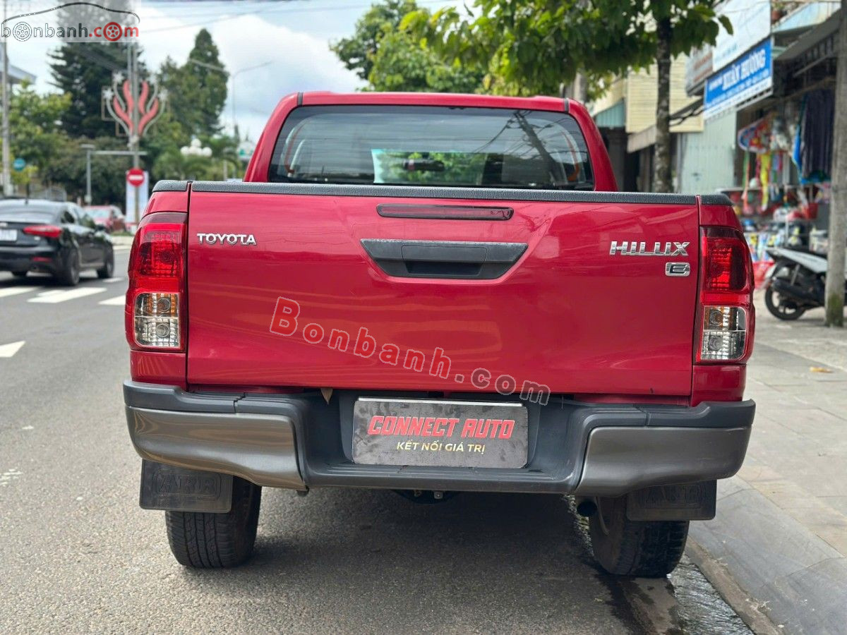 Bán ô tô Toyota Hilux 2.4E 4x2 AT - 2019 - xe cũ