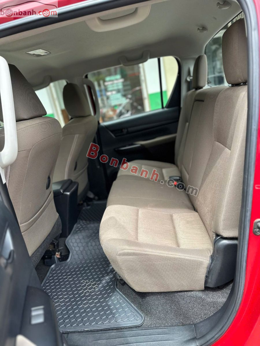 Bán ô tô Toyota Hilux 2.4E 4x2 AT - 2019 - xe cũ