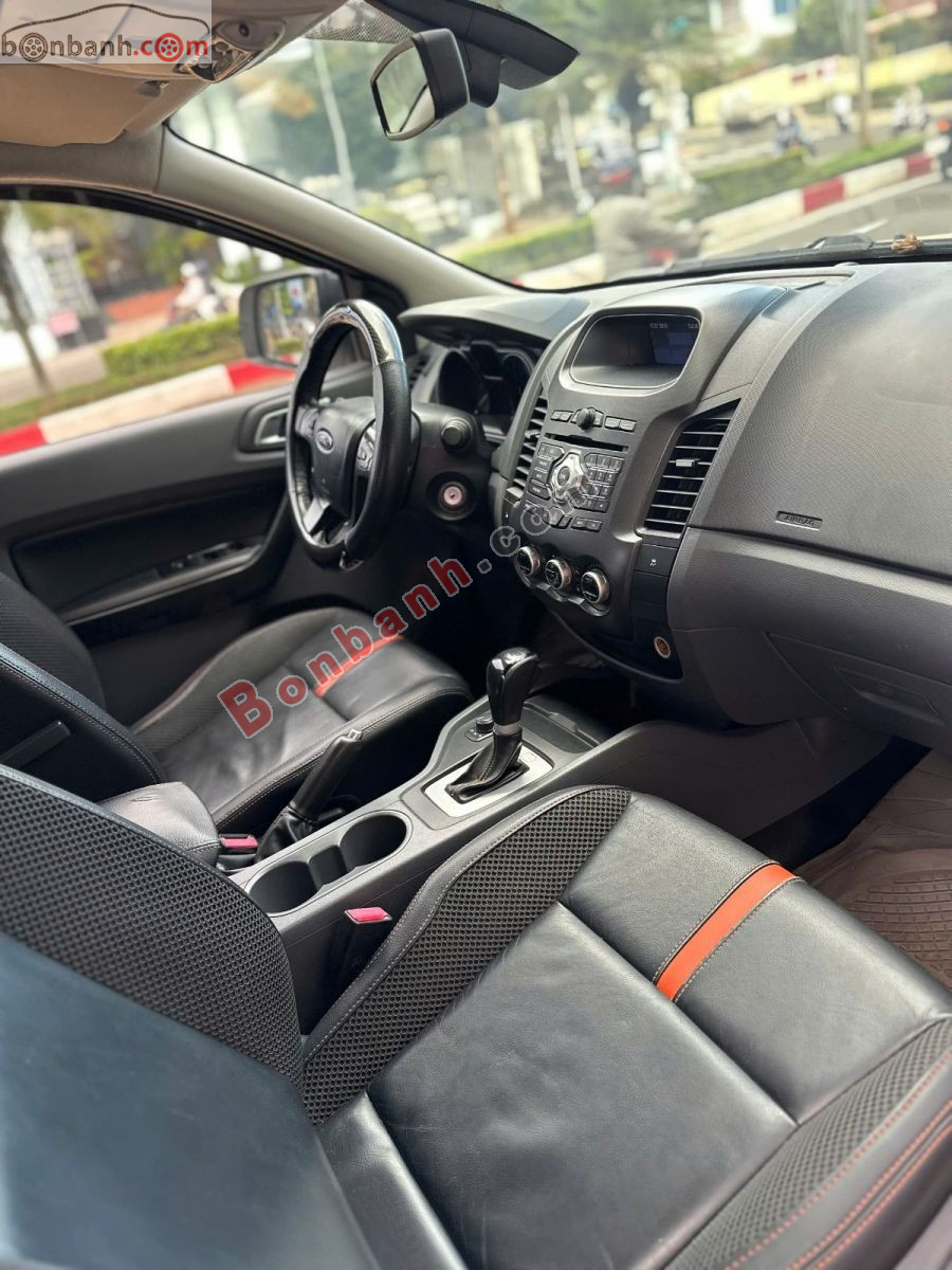 Bán ô tô Ford Ranger Wildtrak 3.2L 4x4 AT - 2015 - xe cũ