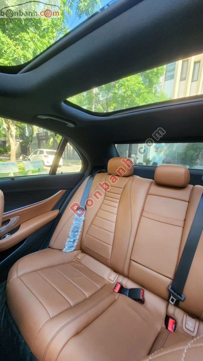 Bán ô tô Mercedes Benz E class E300 AMG - 2022 - xe cũ