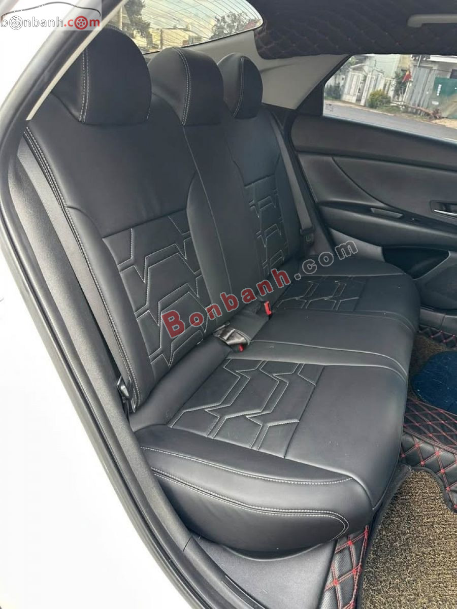 Bán ô tô Hyundai Elantra 1.6 AT Tiêu chuẩn - 2022 - xe cũ