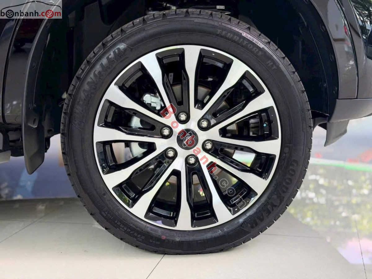 Bán ô tô Ford Everest Platinum+ 2.3L 4x4 AT - 2026 - xe mới