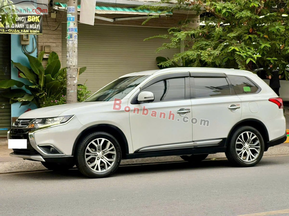 Bán ô tô Mitsubishi Outlander 2.0 CVT - 2018 - xe cũ