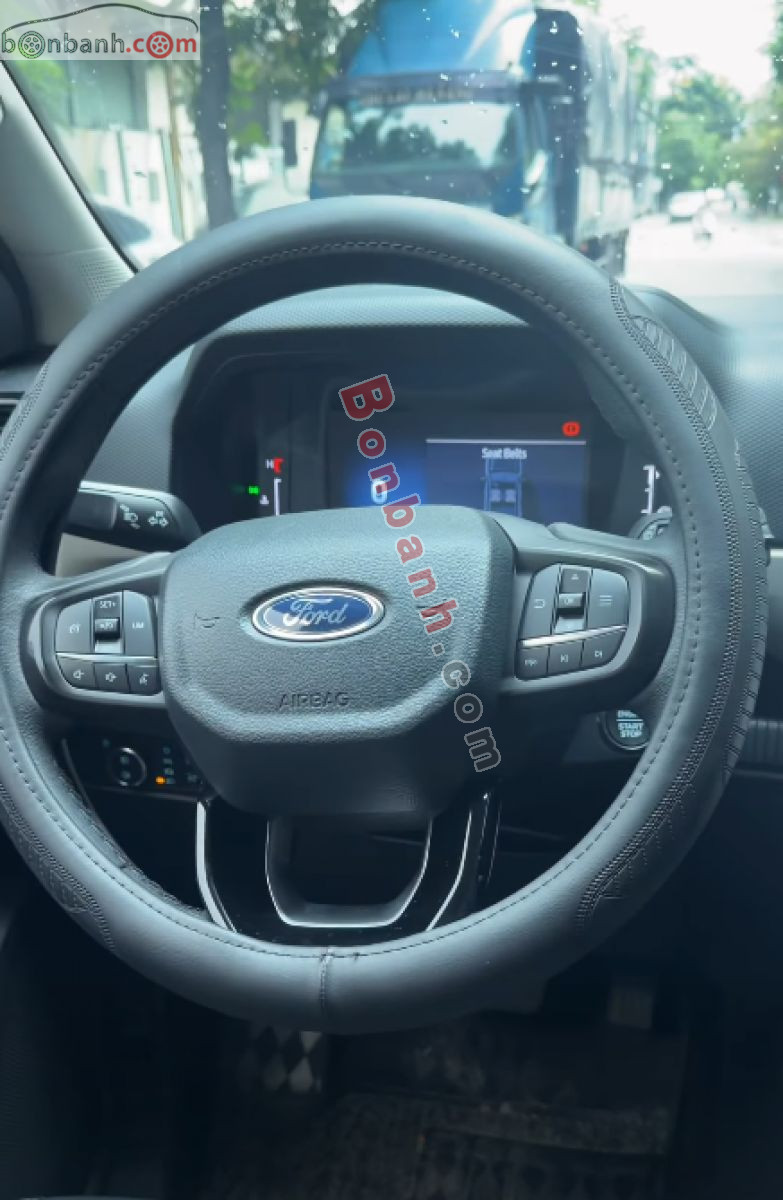 Bán ô tô Ford Everest Ambiente 2.0L 4x2 AT - 2024 - xe cũ