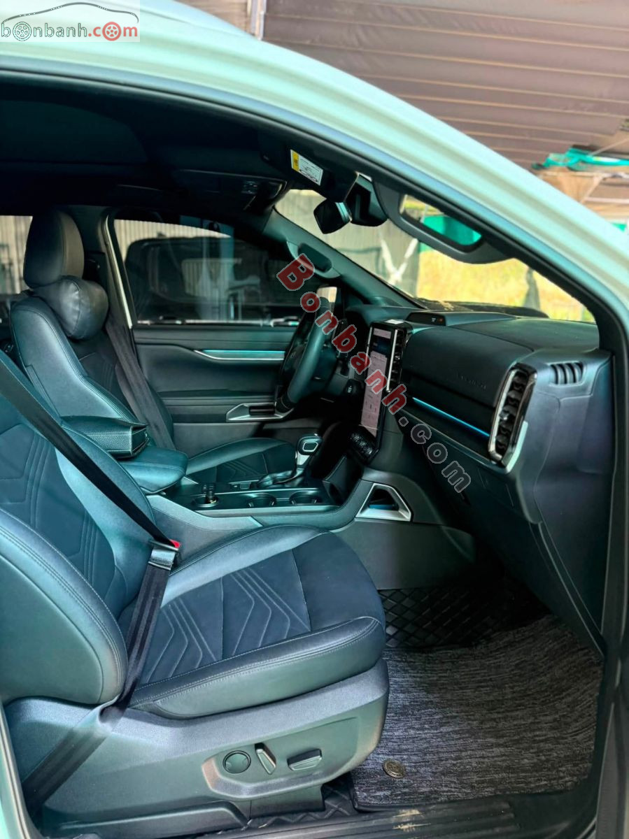 Bán ô tô Ford Everest Titanium 2.0L 4x2 AT - 2025 - xe cũ
