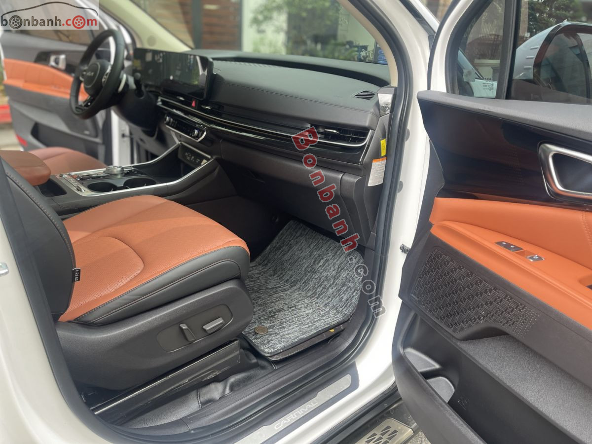 Bán ô tô Kia Carnival Signature 1.6 Turbo HEV 7S - 2025 - xe cũ