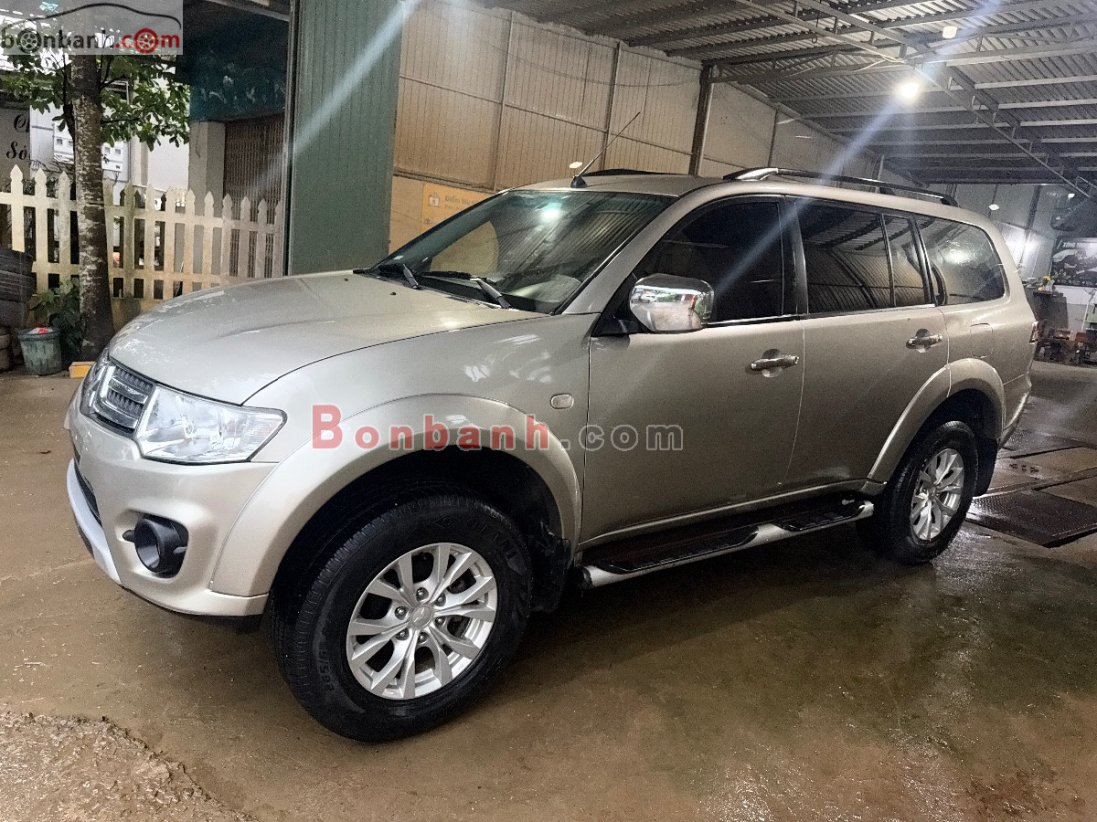 Bán ô tô Mitsubishi Pajero Sport D 4x2 MT - 2014 - xe cũ