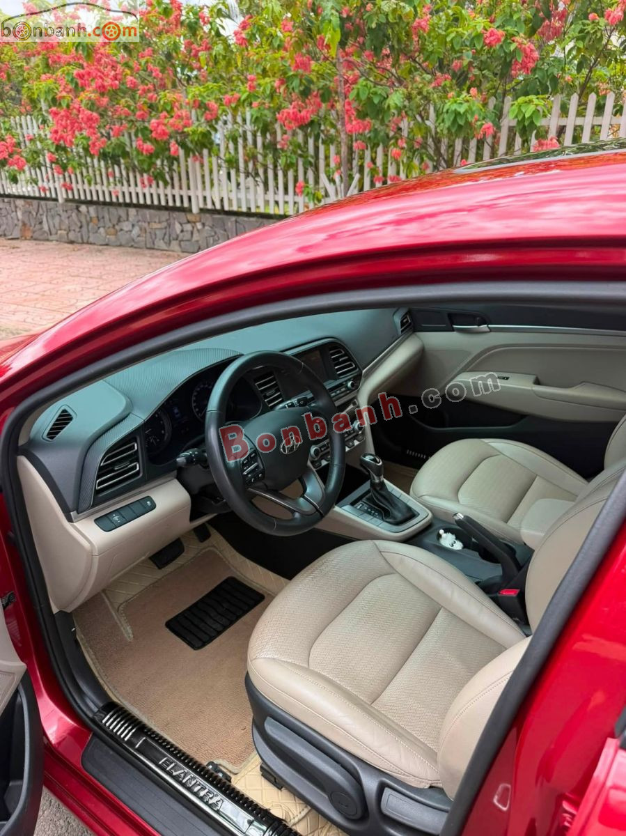 Bán ô tô Hyundai Elantra 1.6 AT - 2019 - xe cũ