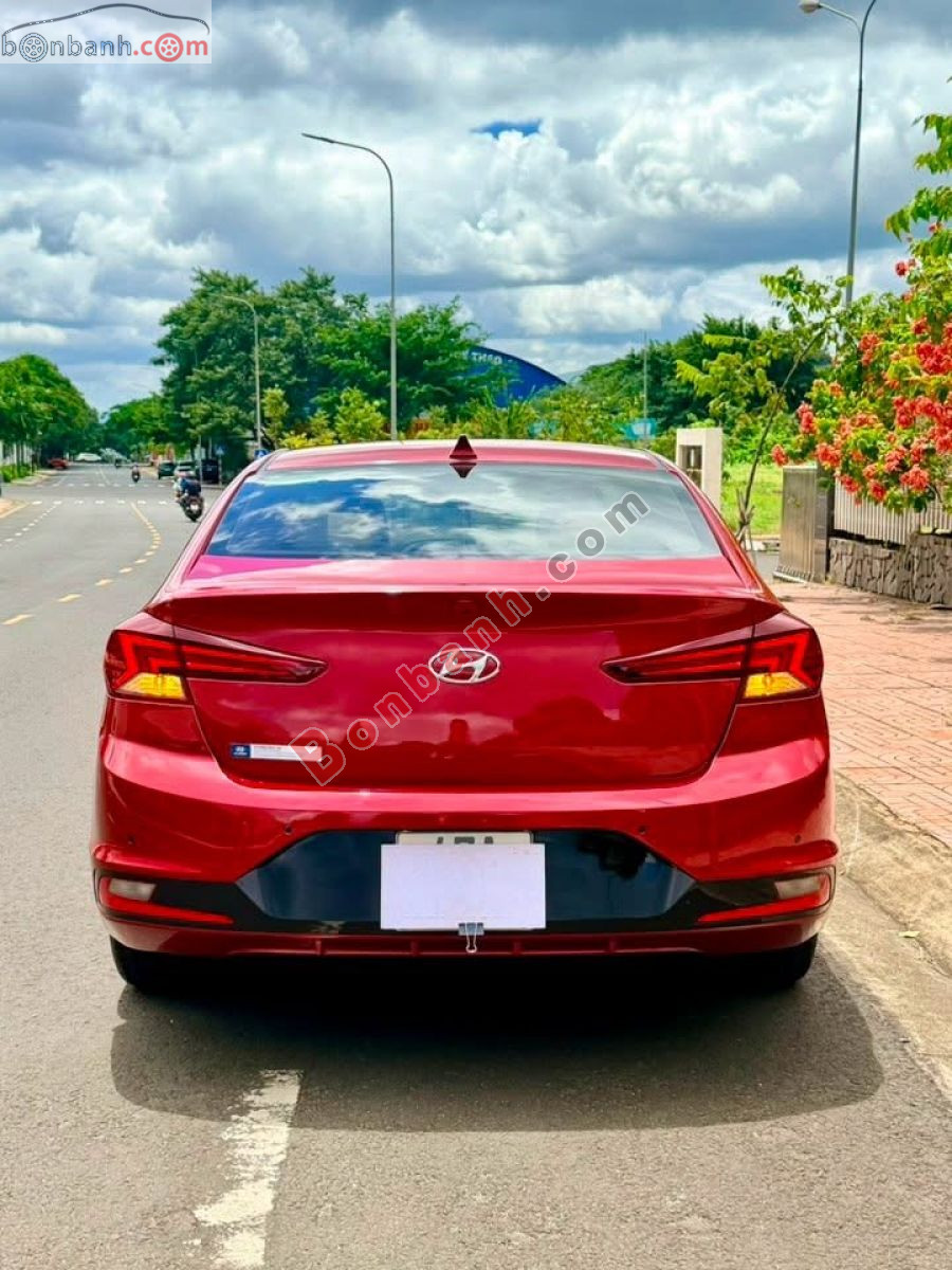 Bán ô tô Hyundai Elantra 1.6 AT - 2019 - xe cũ