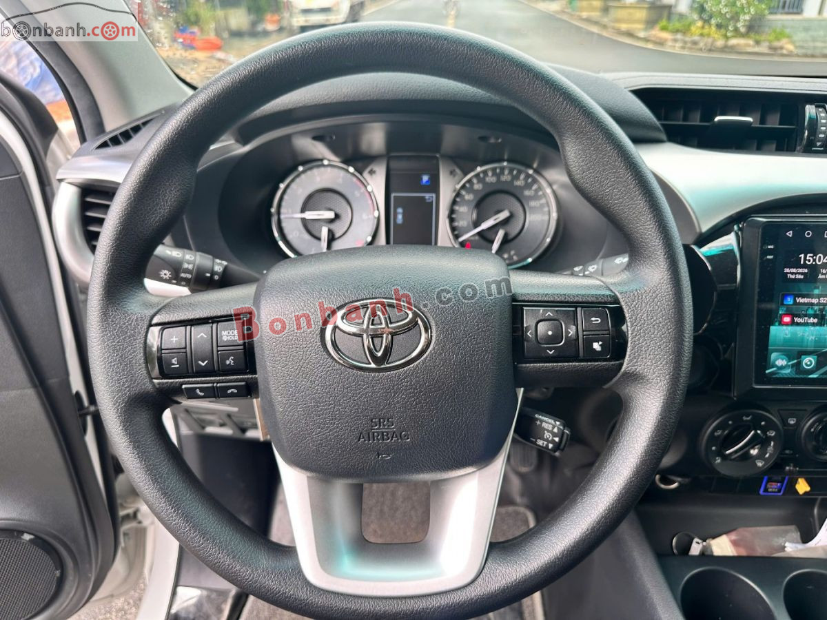 Bán ô tô Toyota Hilux 2.4L 4x2 AT - 2024 - xe cũ