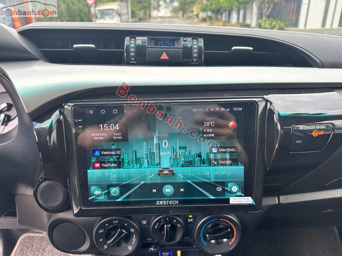 Bán ô tô Toyota Hilux 2.4L 4x2 AT - 2024 - xe cũ
