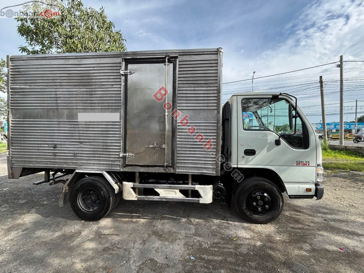 Bán ô tô Isuzu QKR QMR77HE4 Thùng Kín - 2018 - xe cũ