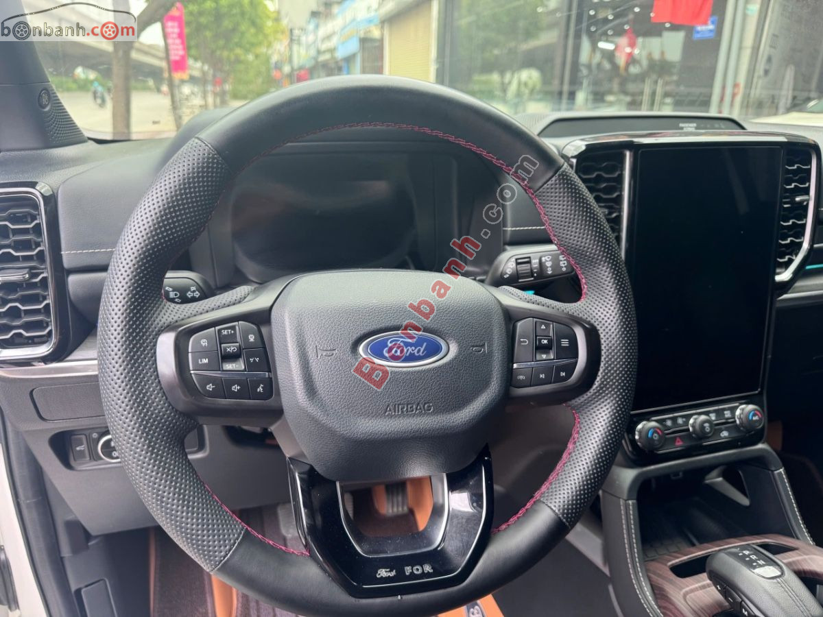 Bán ô tô Ford Everest Platinum 2.0L 4x4 AT - 2025 - xe cũ