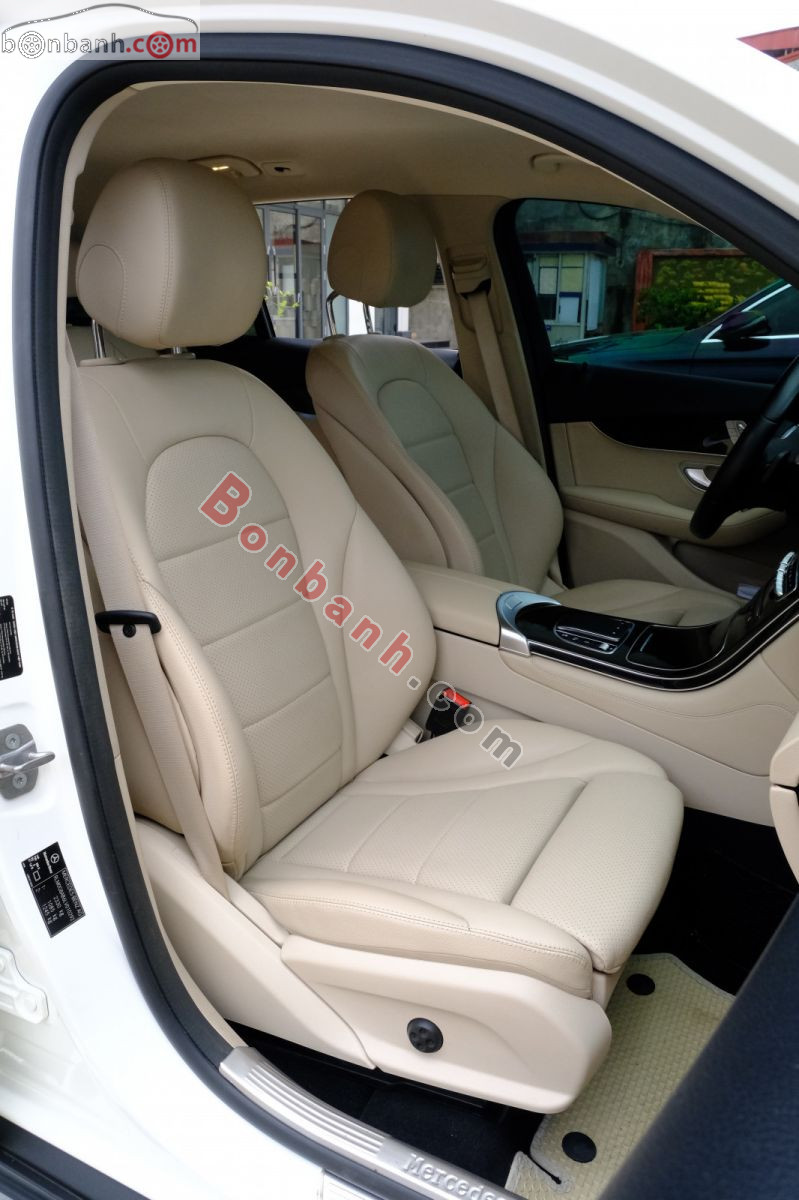 Bán ô tô Mercedes Benz GLC 200 - 2020 - xe cũ