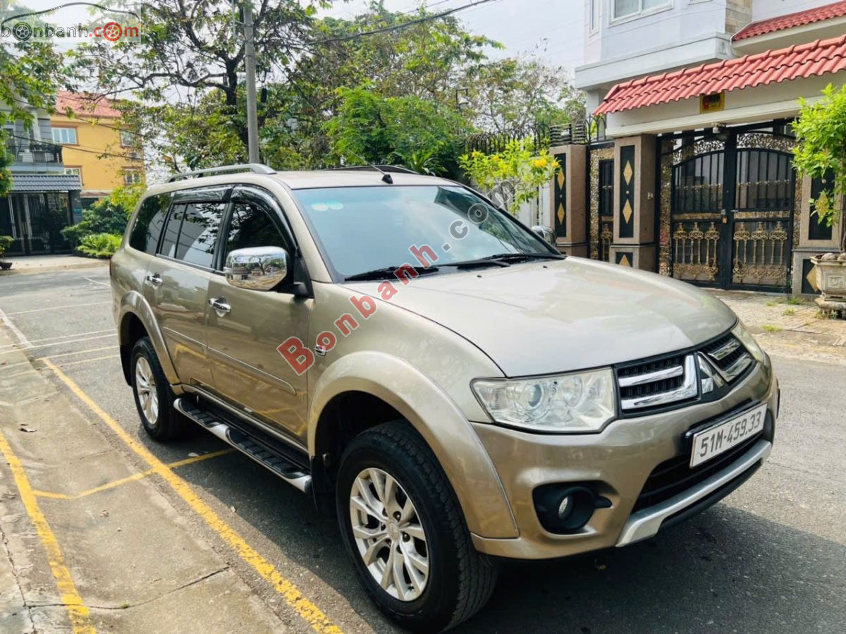 Bán ô tô Mitsubishi Pajero Sport G 4x2 AT - 2015 - xe cũ