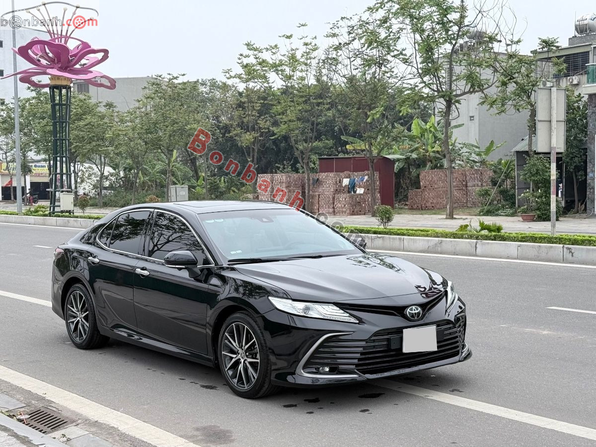 Bán ô tô Toyota Camry 2.0Q - 2022 - xe cũ