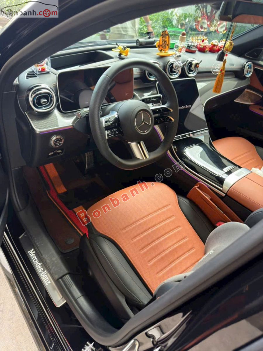 Bán ô tô Mercedes Benz C class C300 AMG - 2025 - xe cũ