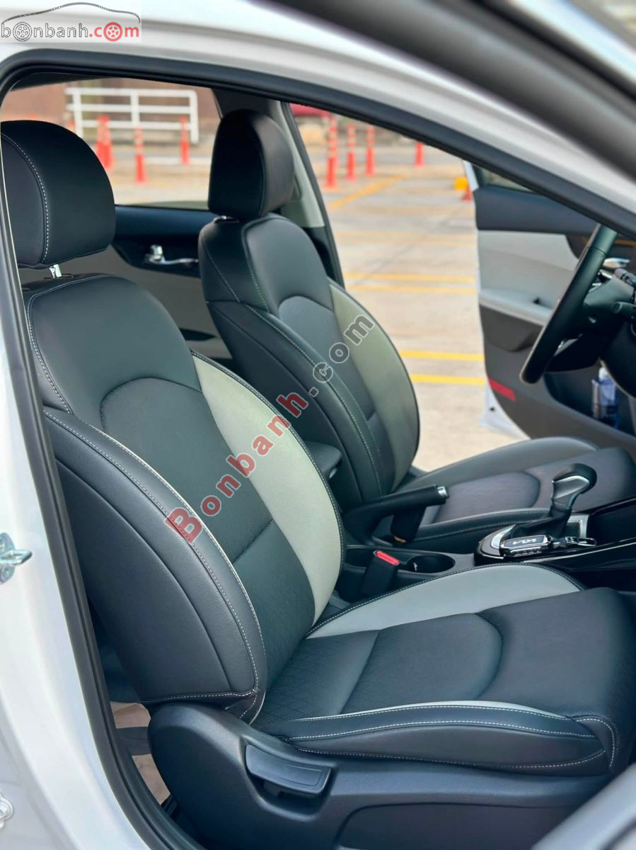 Bán ô tô Kia K3 Luxury 1.6 AT - 2025 - xe cũ