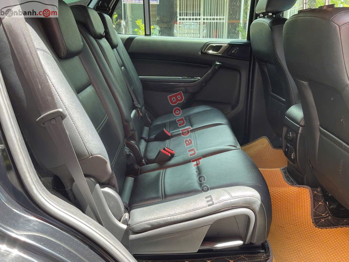 Bán ô tô Ford Everest Titanium 2.0L 4x2 AT - 2021 - xe cũ