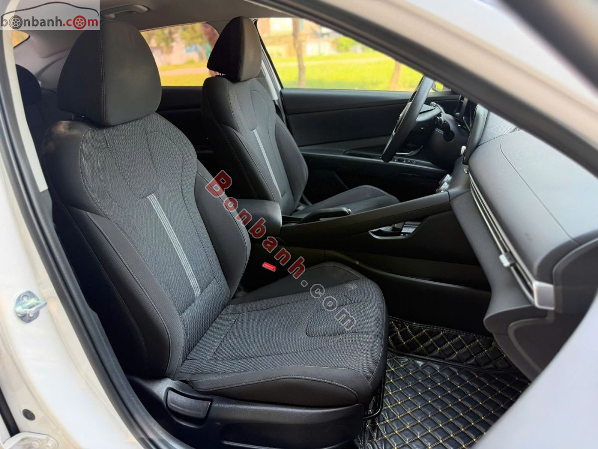 Bán ô tô Hyundai Elantra 1.6 AT Tiêu chuẩn - 2023 - xe cũ