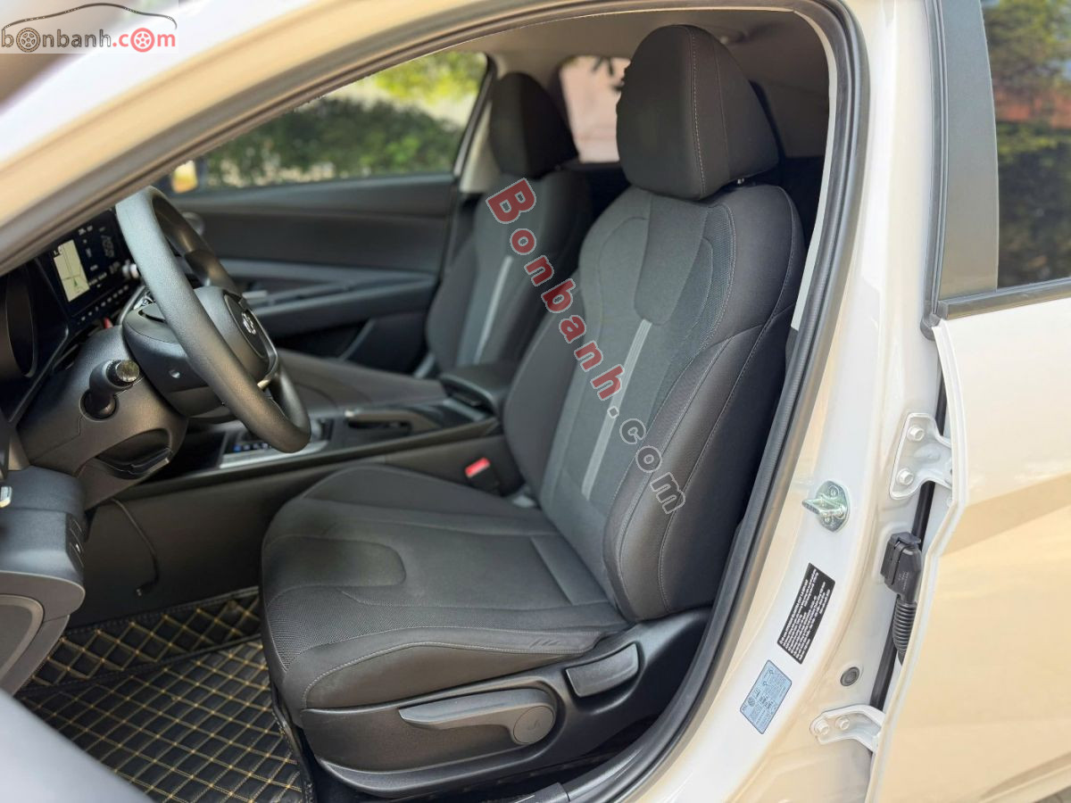 Bán ô tô Hyundai Elantra 1.6 AT Tiêu chuẩn - 2023 - xe cũ
