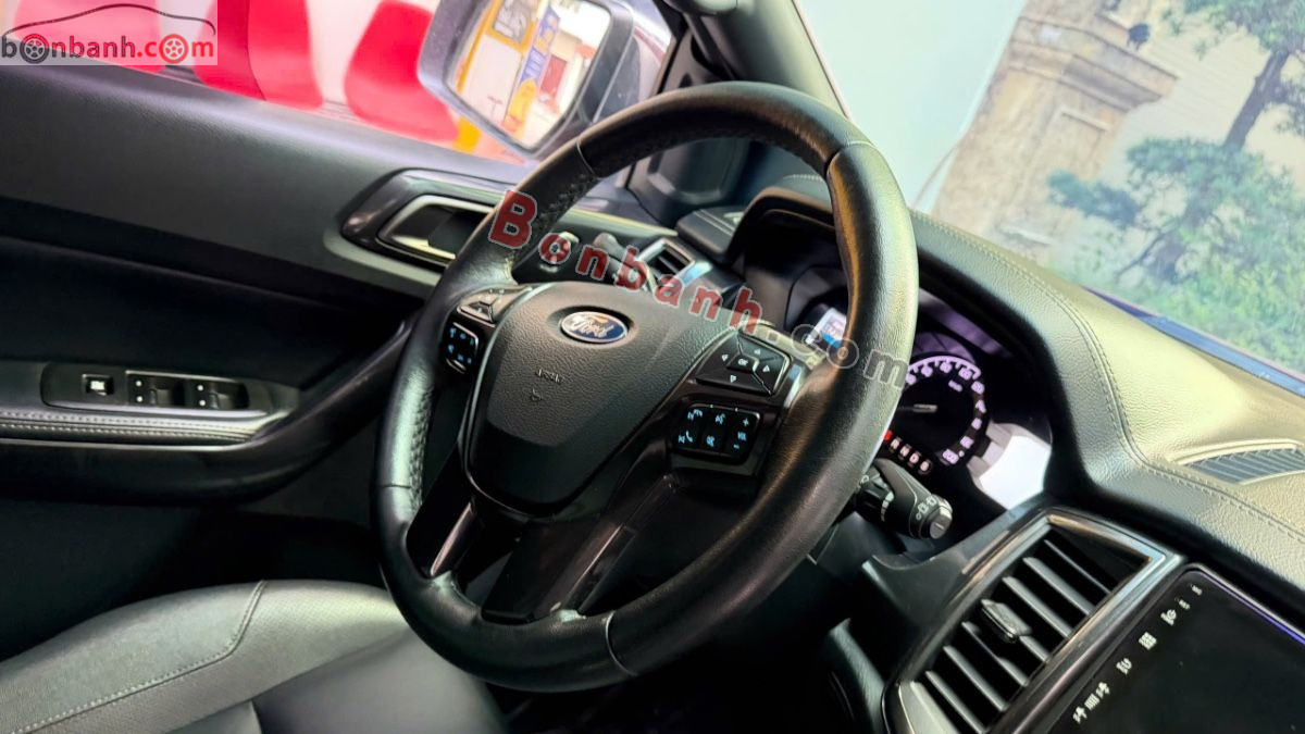 Bán ô tô Ford Everest Titanium 2.0L 4x2 AT - 2021 - xe cũ