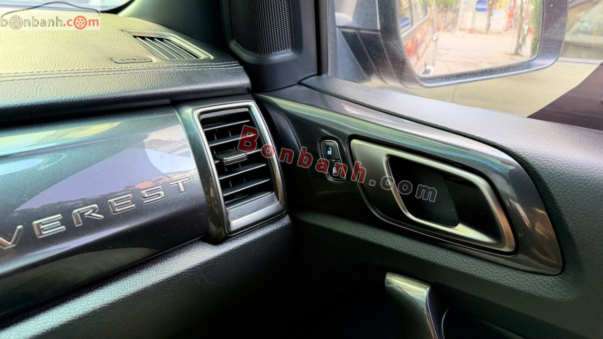 Bán ô tô Ford Everest Titanium 2.0L 4x2 AT - 2021 - xe cũ