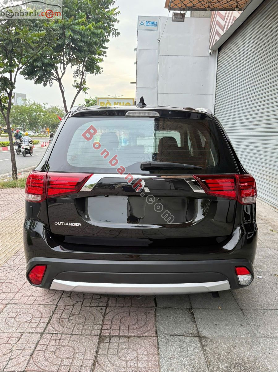 Bán ô tô Mitsubishi Outlander 2.0 CVT - 2019 - xe cũ