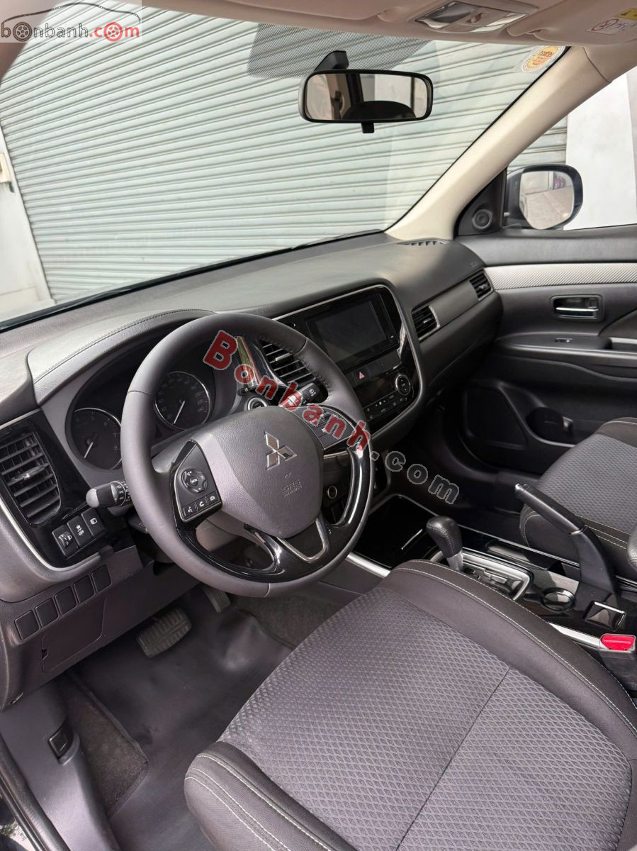 Bán ô tô Mitsubishi Outlander 2.0 CVT - 2019 - xe cũ