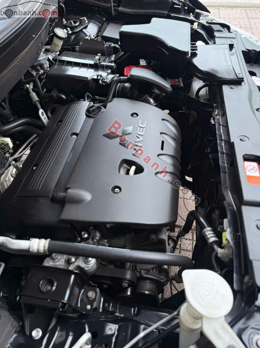 Bán ô tô Mitsubishi Outlander 2.0 CVT - 2019 - xe cũ