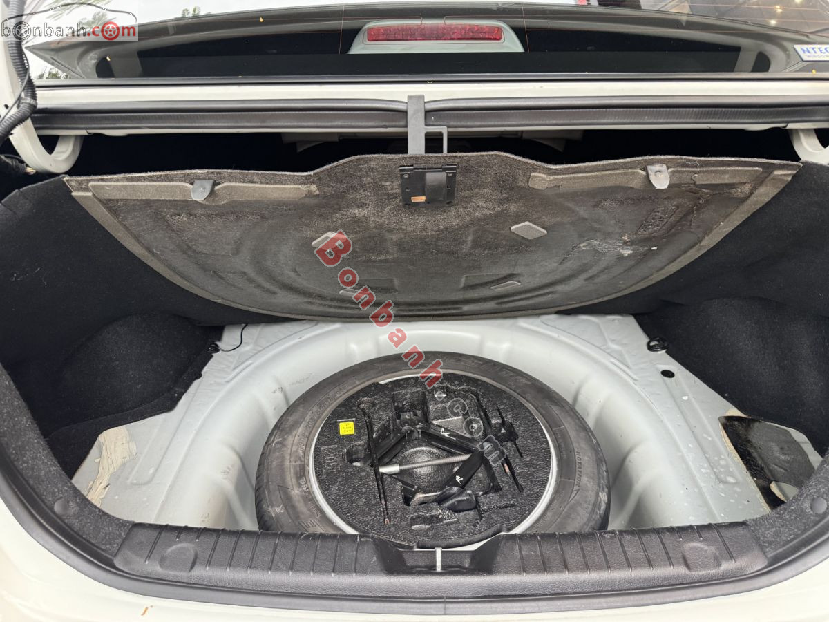 Bán ô tô Hyundai Avante 1.6 AT - 2015 - xe cũ