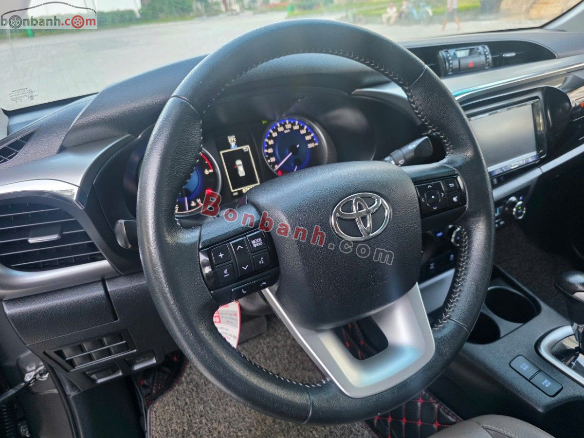 Bán ô tô Toyota Hilux 2.8G 4x4 AT - 2016 - xe cũ