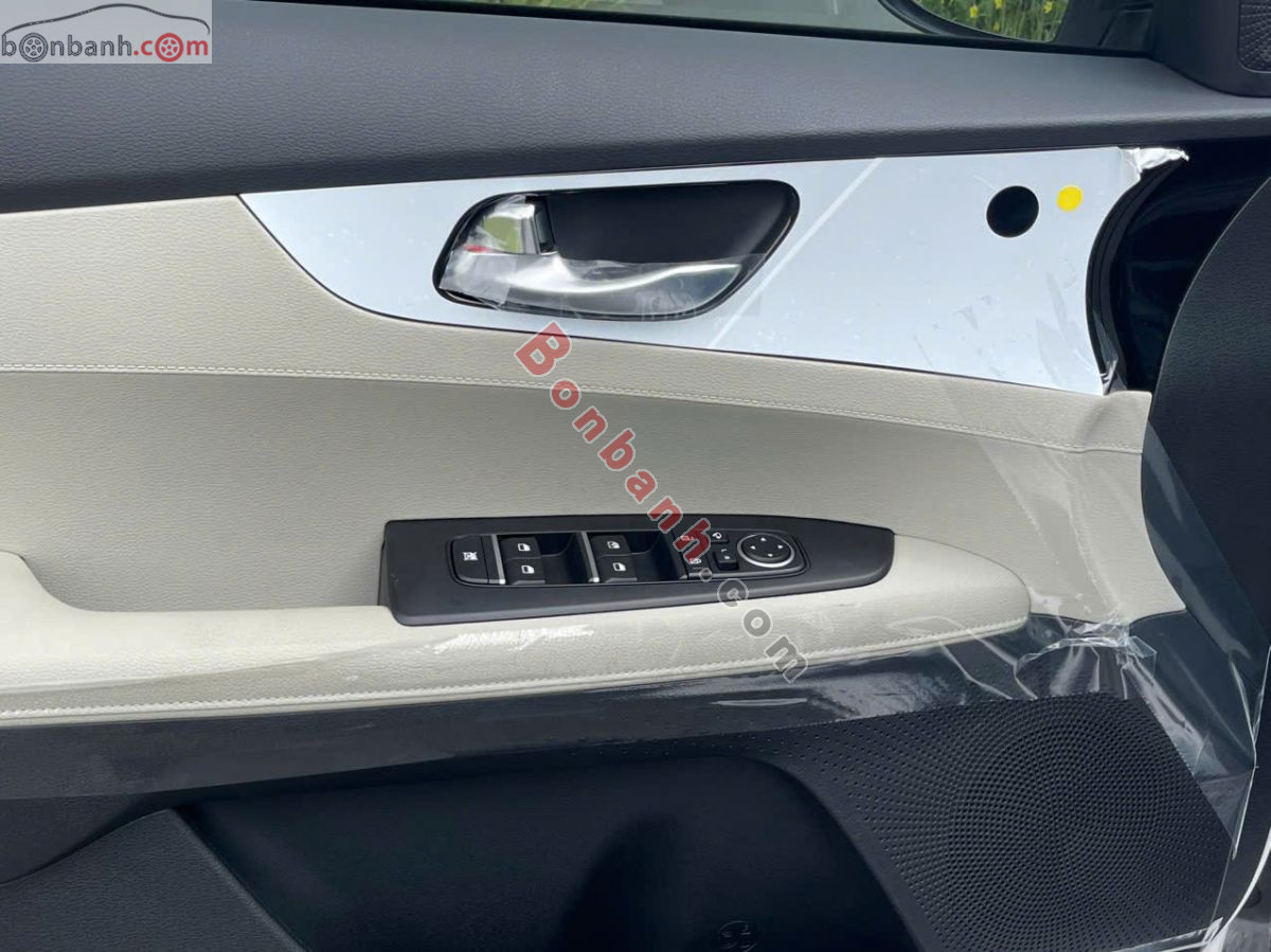 Bán ô tô Kia K3 Luxury 1.6 AT - 2025 - xe cũ