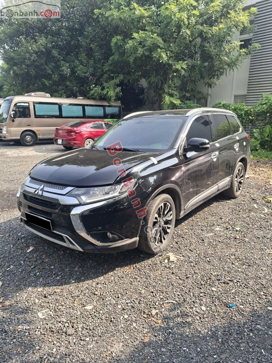 Bán ô tô Mitsubishi Outlander 2.0 CVT - 2020 - xe cũ