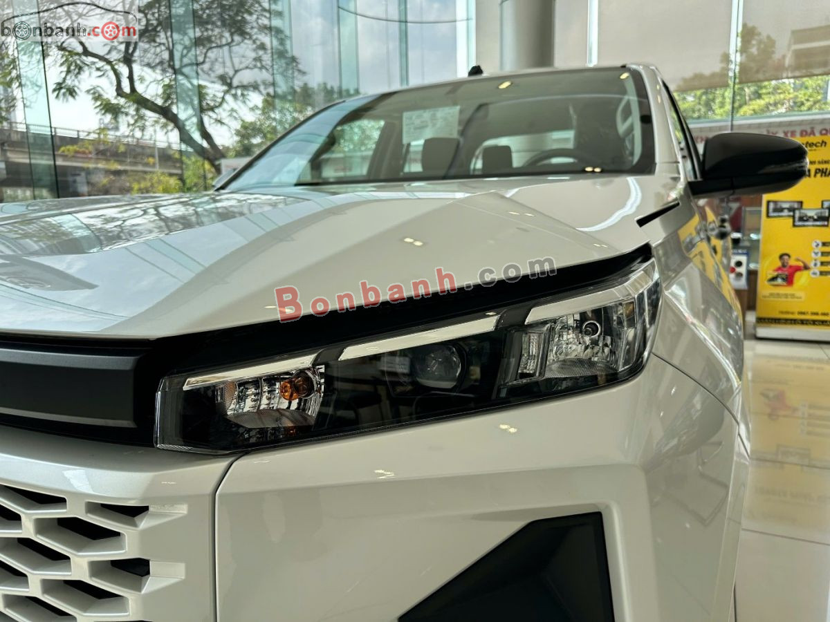 Bán ô tô Toyota Hilux Standard 2.8L 4x2 MT - 2026 - xe mới