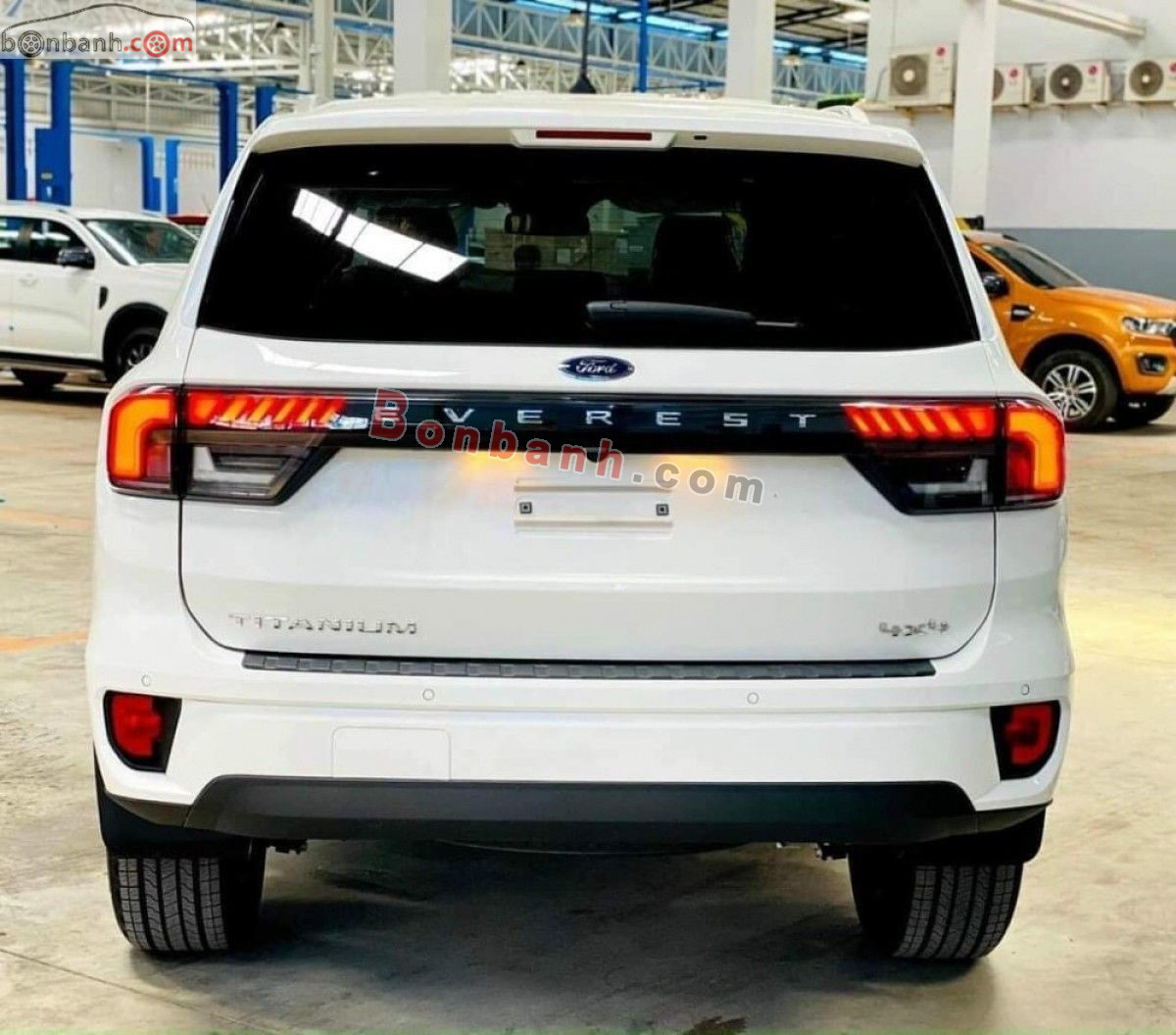 Bán ô tô Ford Everest Platinum 2.0L 4x4 AT - 2026 - xe mới