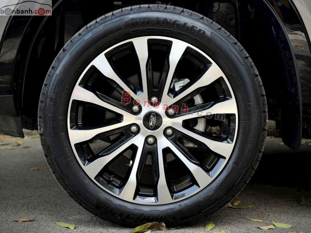 Bán ô tô Ford Everest Platinum+ 2.3L 4x4 AT - 2026 - xe mới