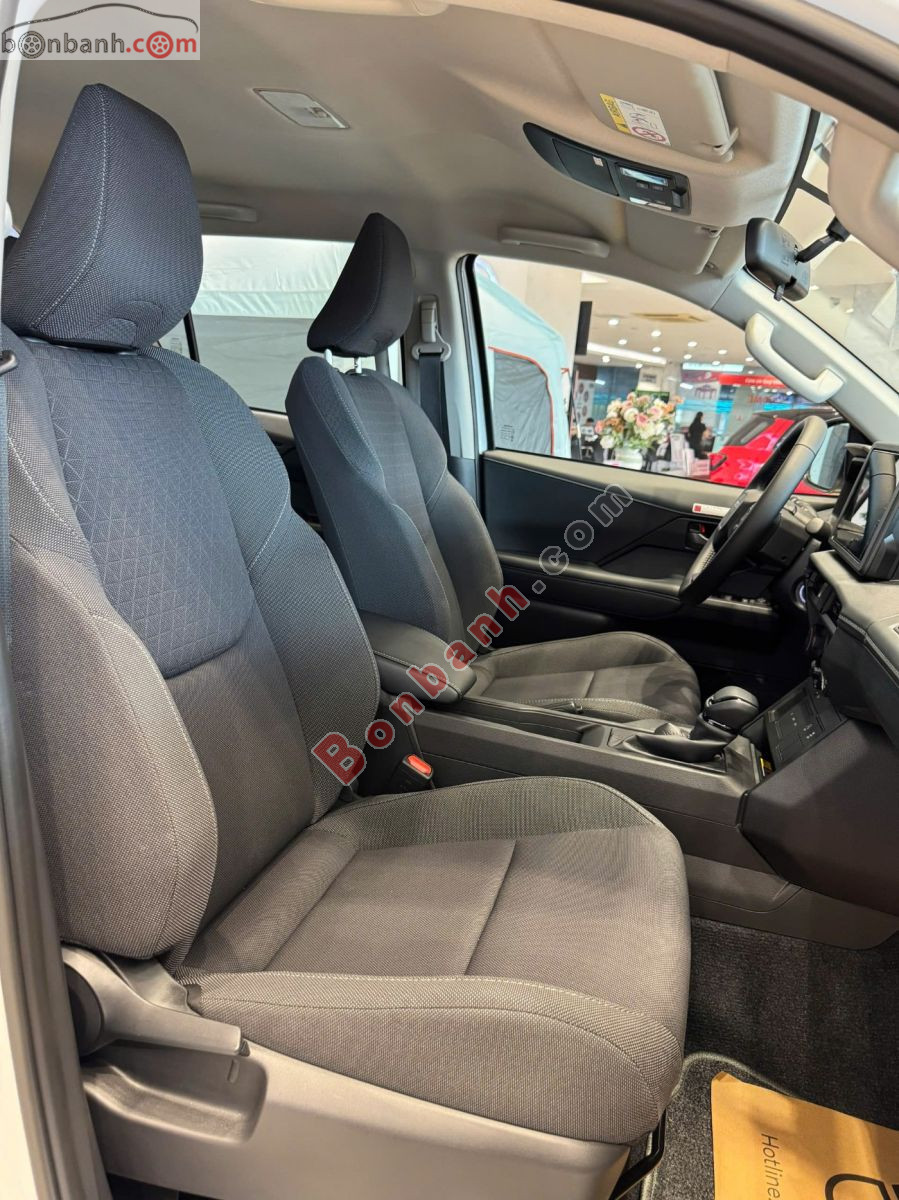 Bán ô tô Toyota Hilux Pro 2.8L 4x2 AT - 2026 - xe mới