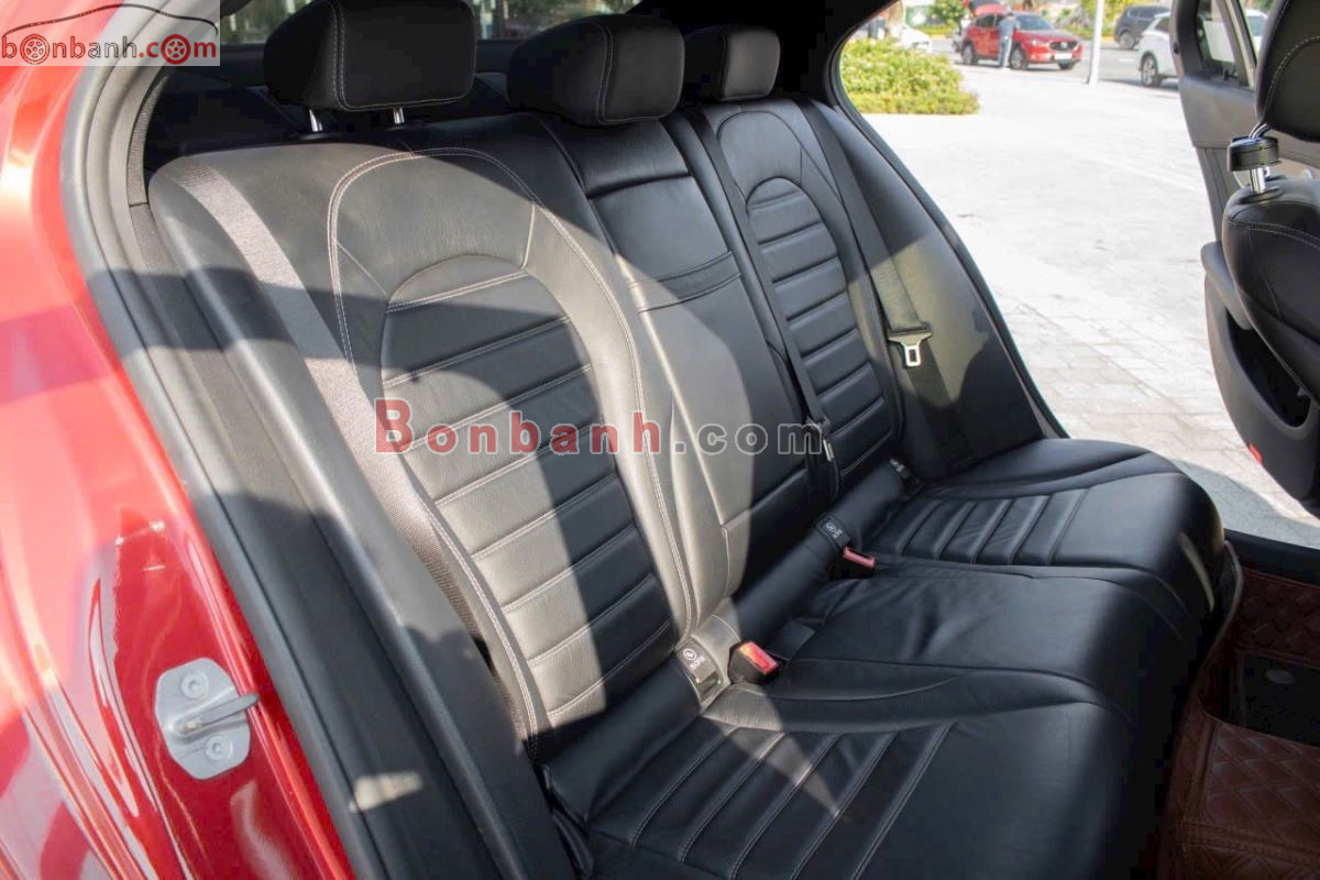Bán ô tô Mercedes Benz C class C300 AMG - 2019 - xe cũ