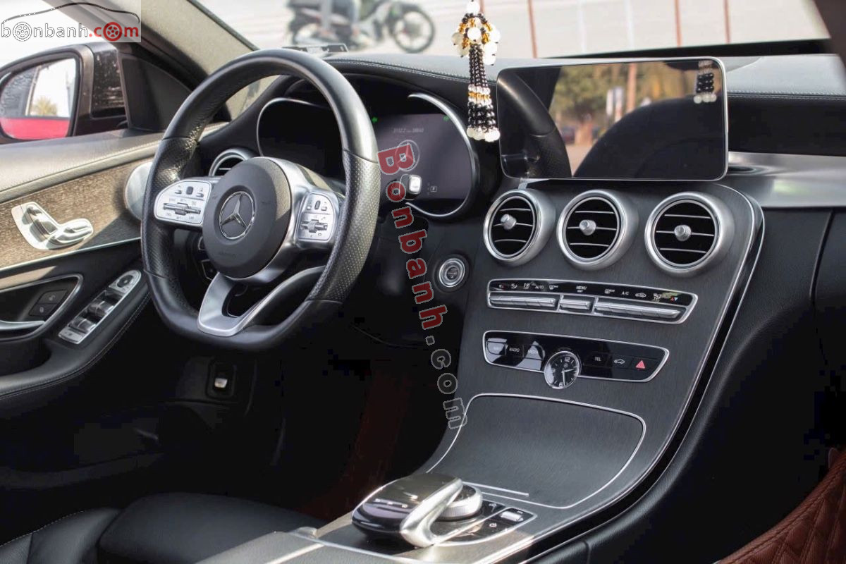 Bán ô tô Mercedes Benz C class C300 AMG - 2019 - xe cũ