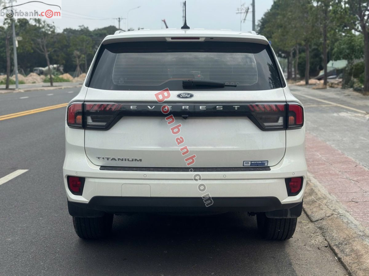 Bán ô tô Ford Everest Titanium 2.0L 4x2 AT - 2025 - xe cũ