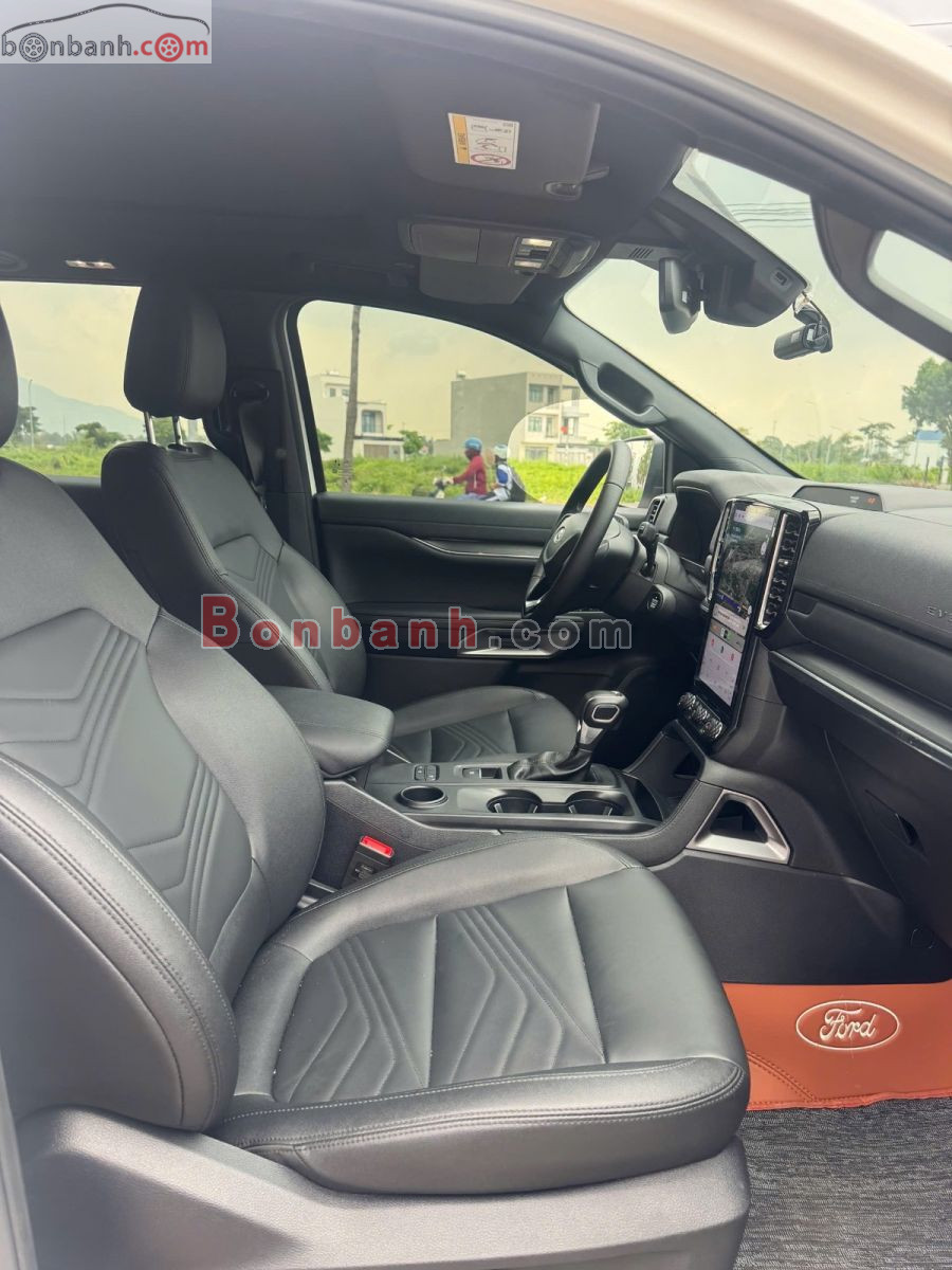 Bán ô tô Ford Everest Titanium 2.0L 4x2 AT - 2025 - xe cũ