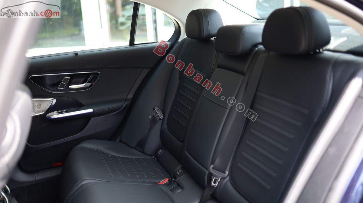 Bán ô tô Mercedes Benz C class C300 AMG - 2023 - xe cũ