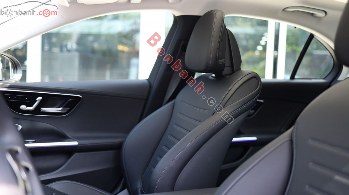 Bán ô tô Mercedes Benz C class C300 AMG - 2023 - xe cũ