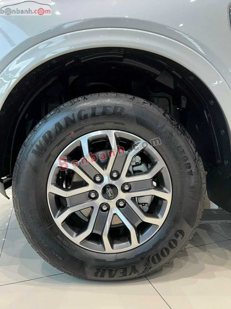 Bán ô tô Ford Everest Ambiente 2.0L 4x2 AT - 2026 - xe mới