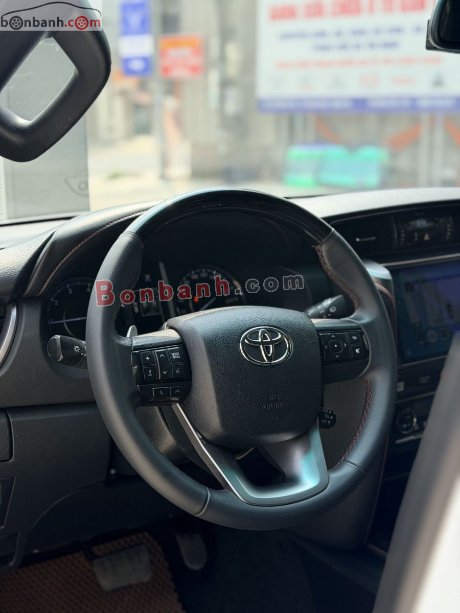 Bán ô tô Toyota Fortuner Legender 2.4L 4x2 AT - 2023 - xe cũ
